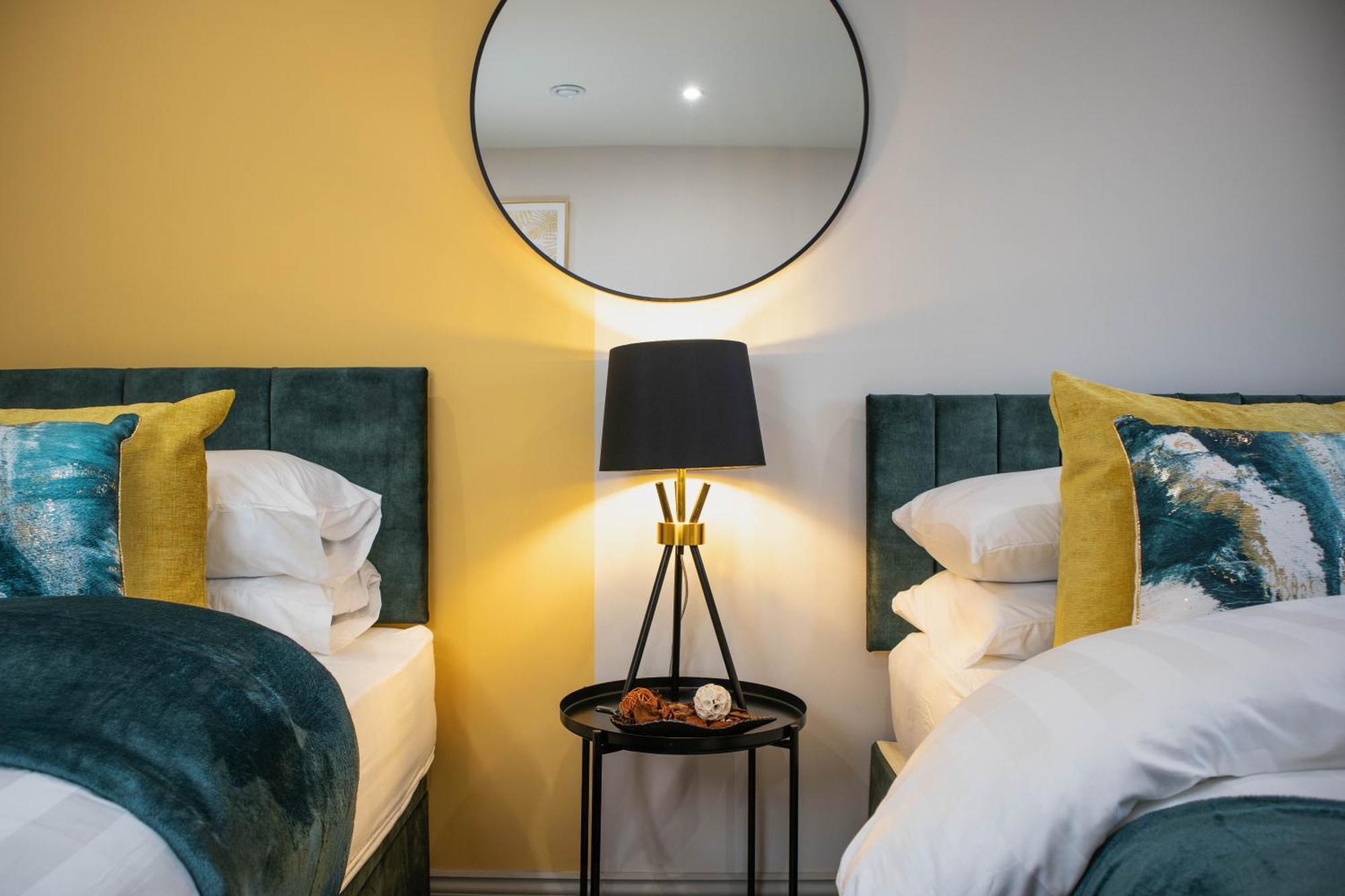 Central Royale - Rose Platinum Properties Leeds  Extérieur photo